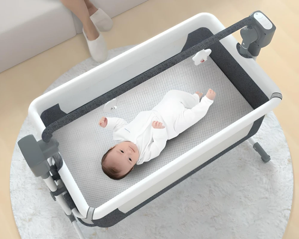 bassinet with automatic rocking